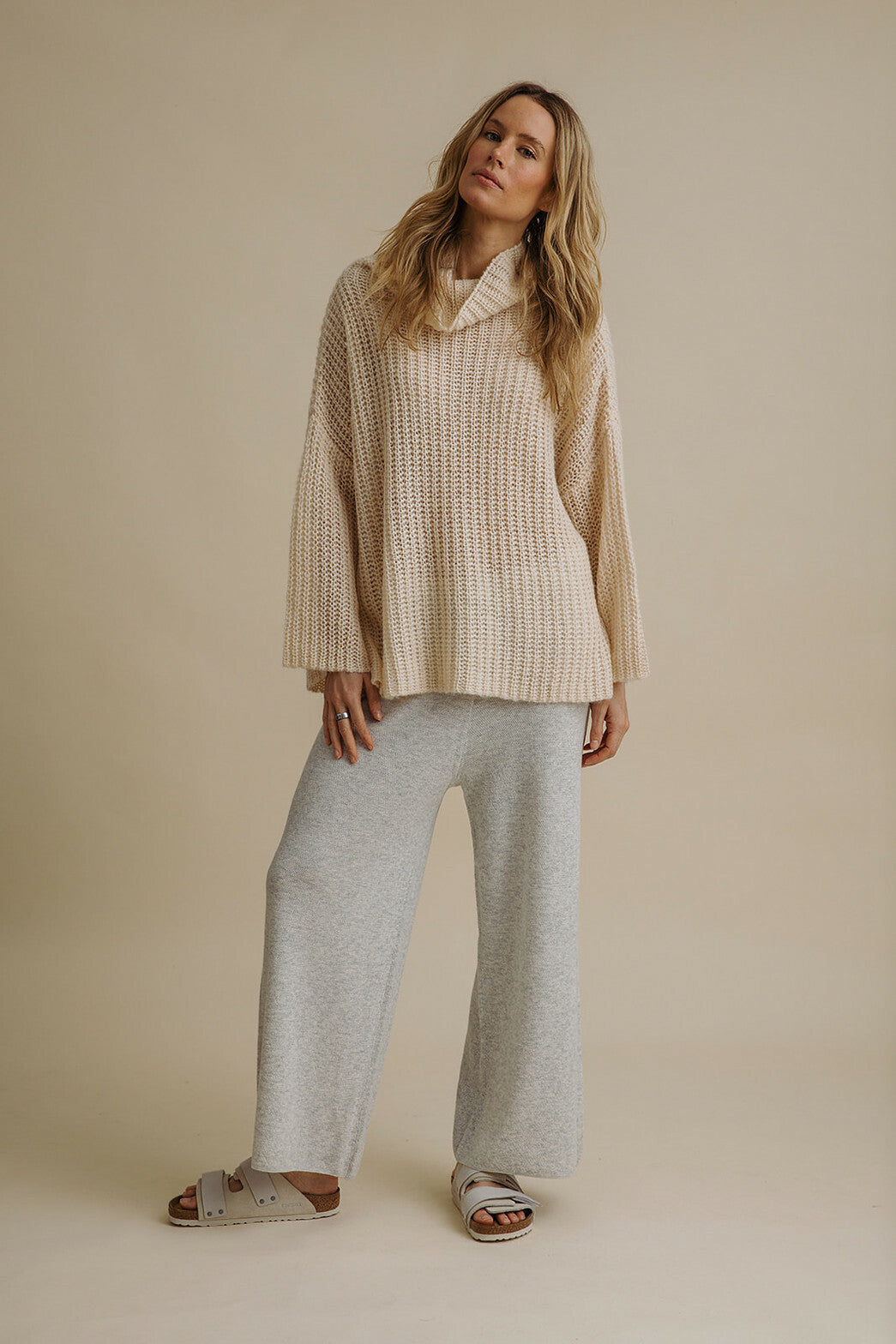 Æther Rollneck Pullover Cream