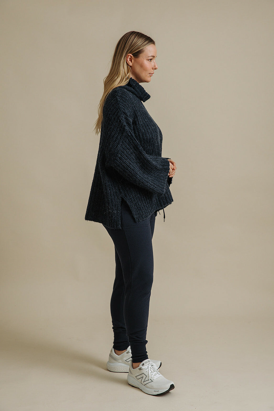 Æther Rollneck Pullover Ink