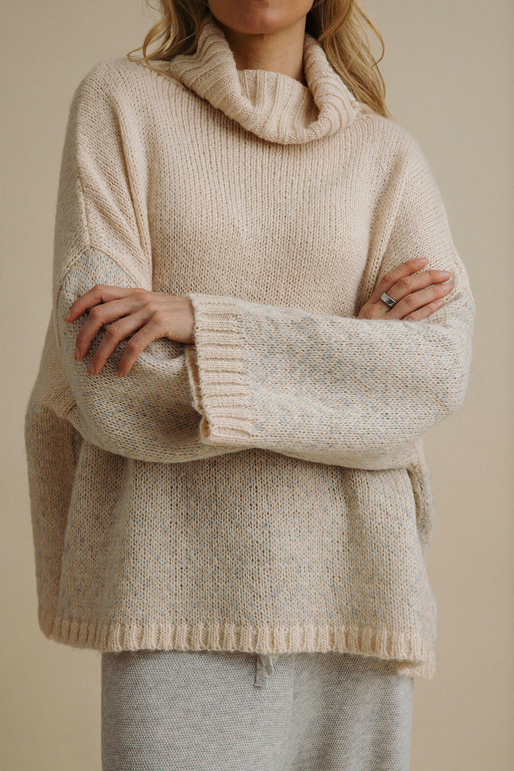 Fuji Rollneck Pullover Cream x Silver