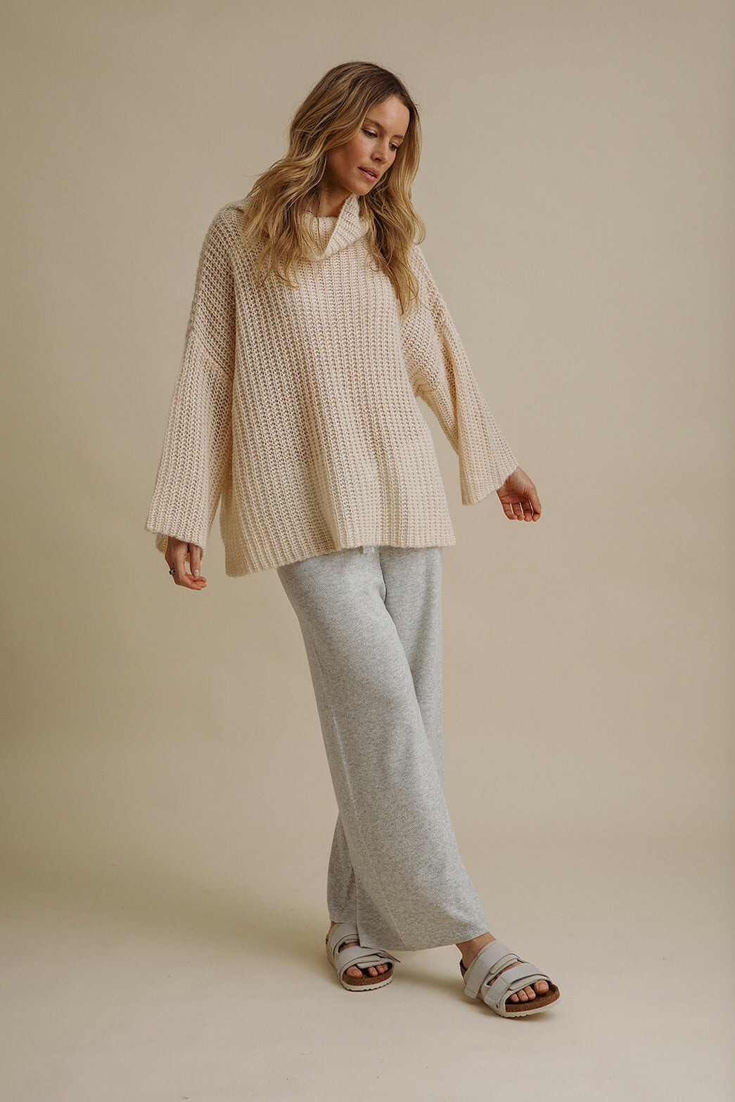 Æther Rollneck Pullover Cream