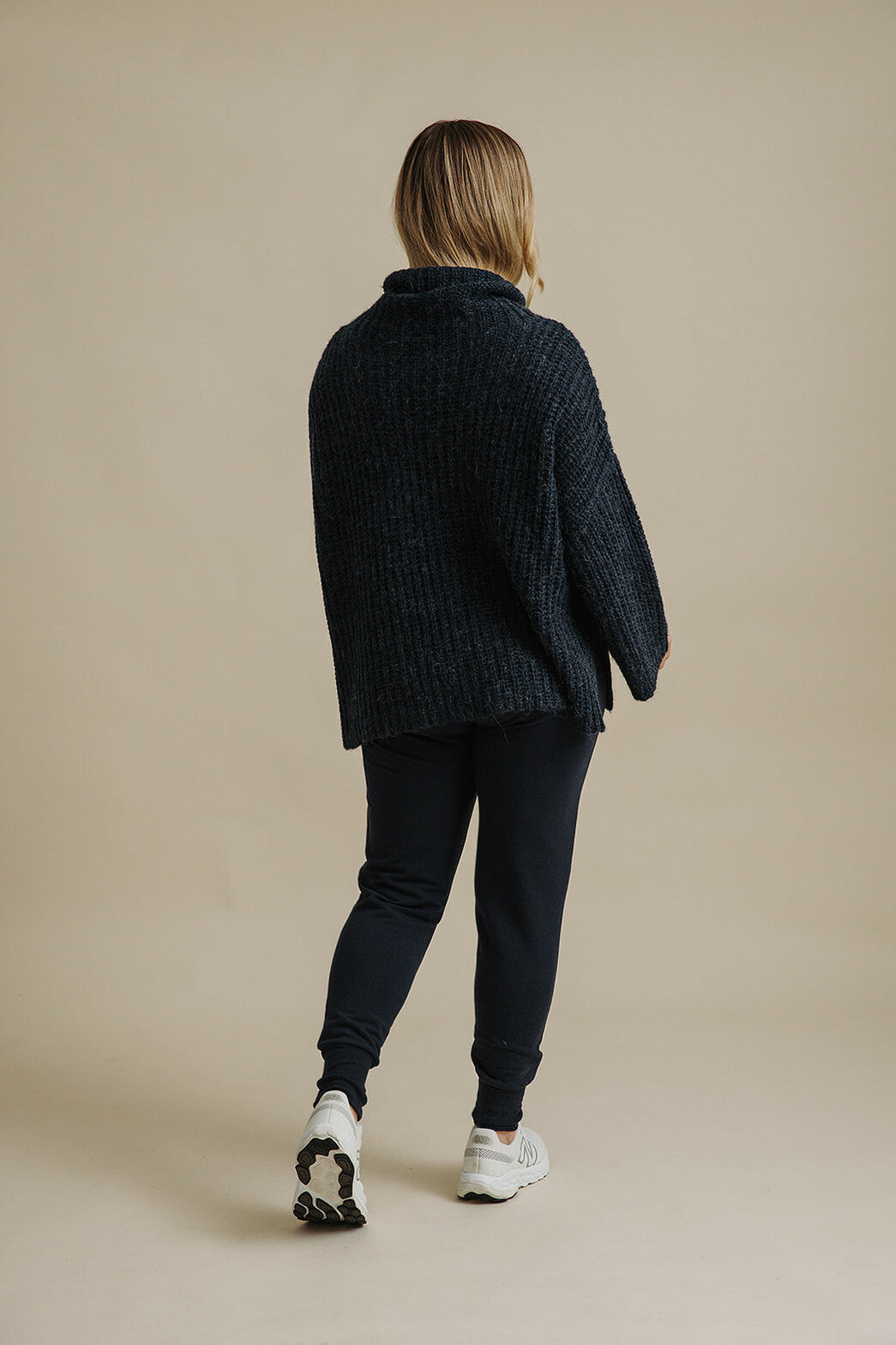Æther Rollneck Pullover Ink