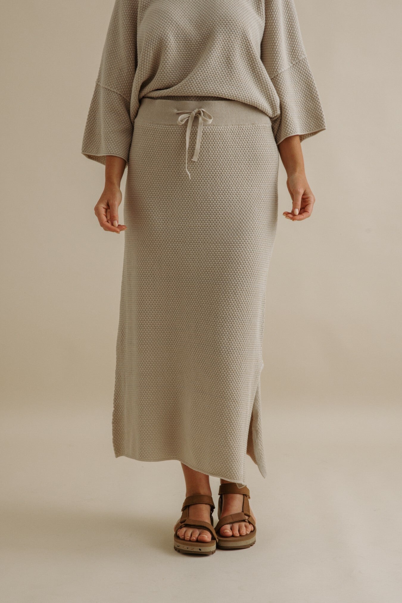 Coral Knitted Skirt Sand Combo