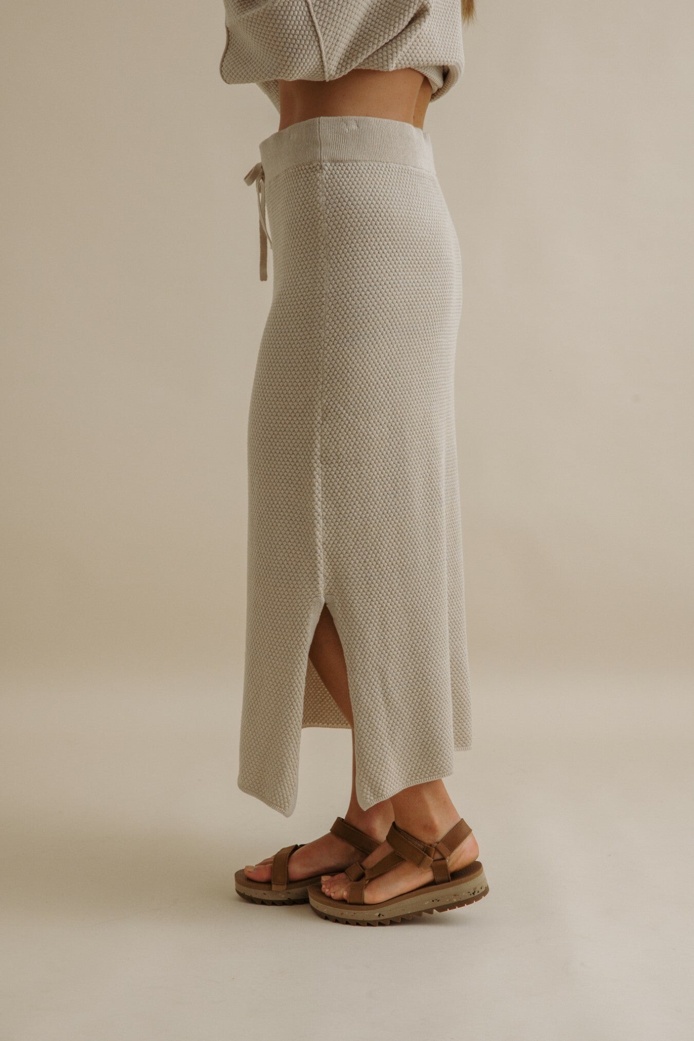 Coral Knitted Skirt Sand Combo