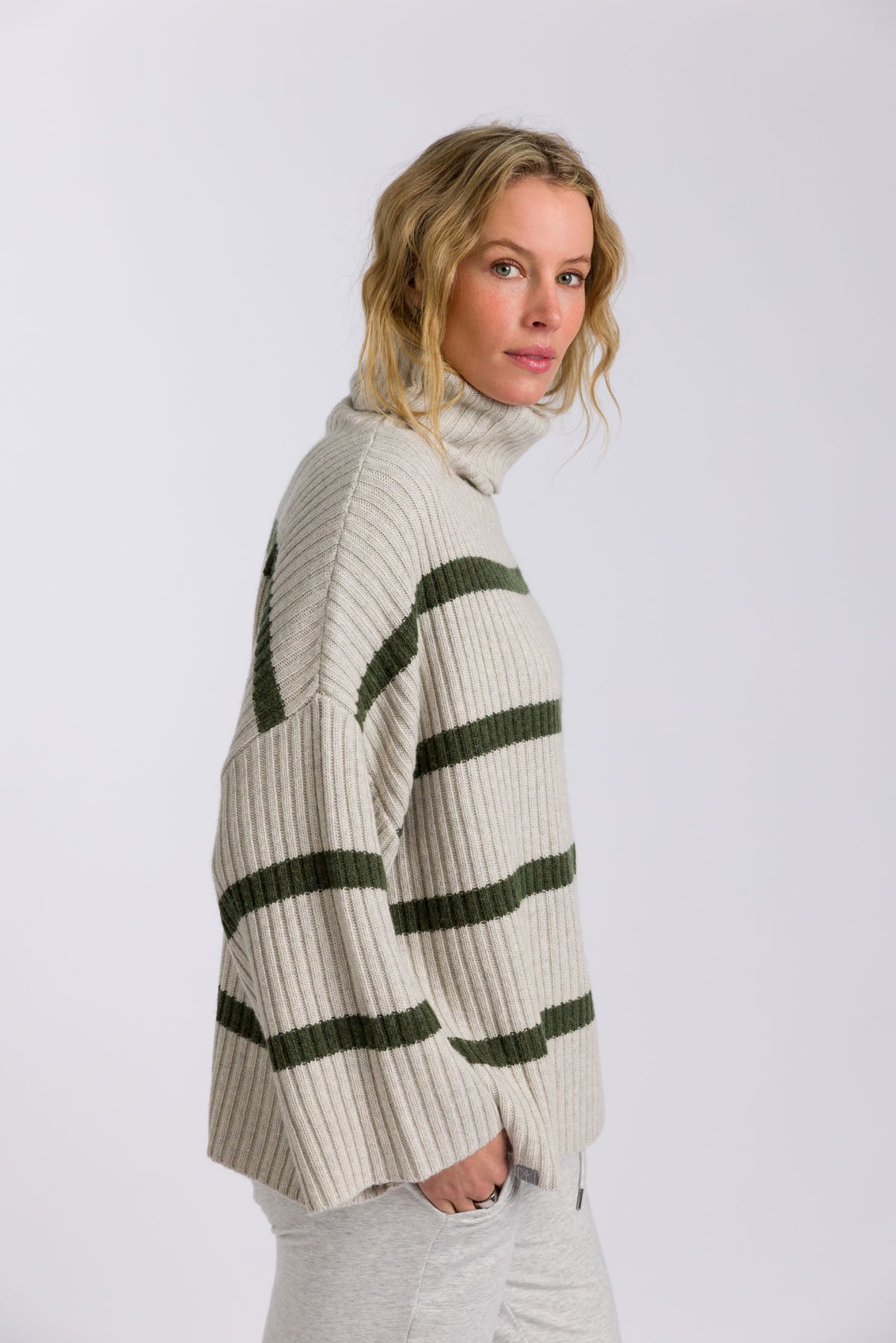 Divine Stripe Rib Pullover