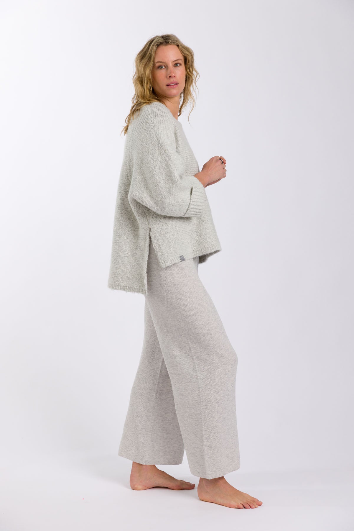 Embrace Pullover