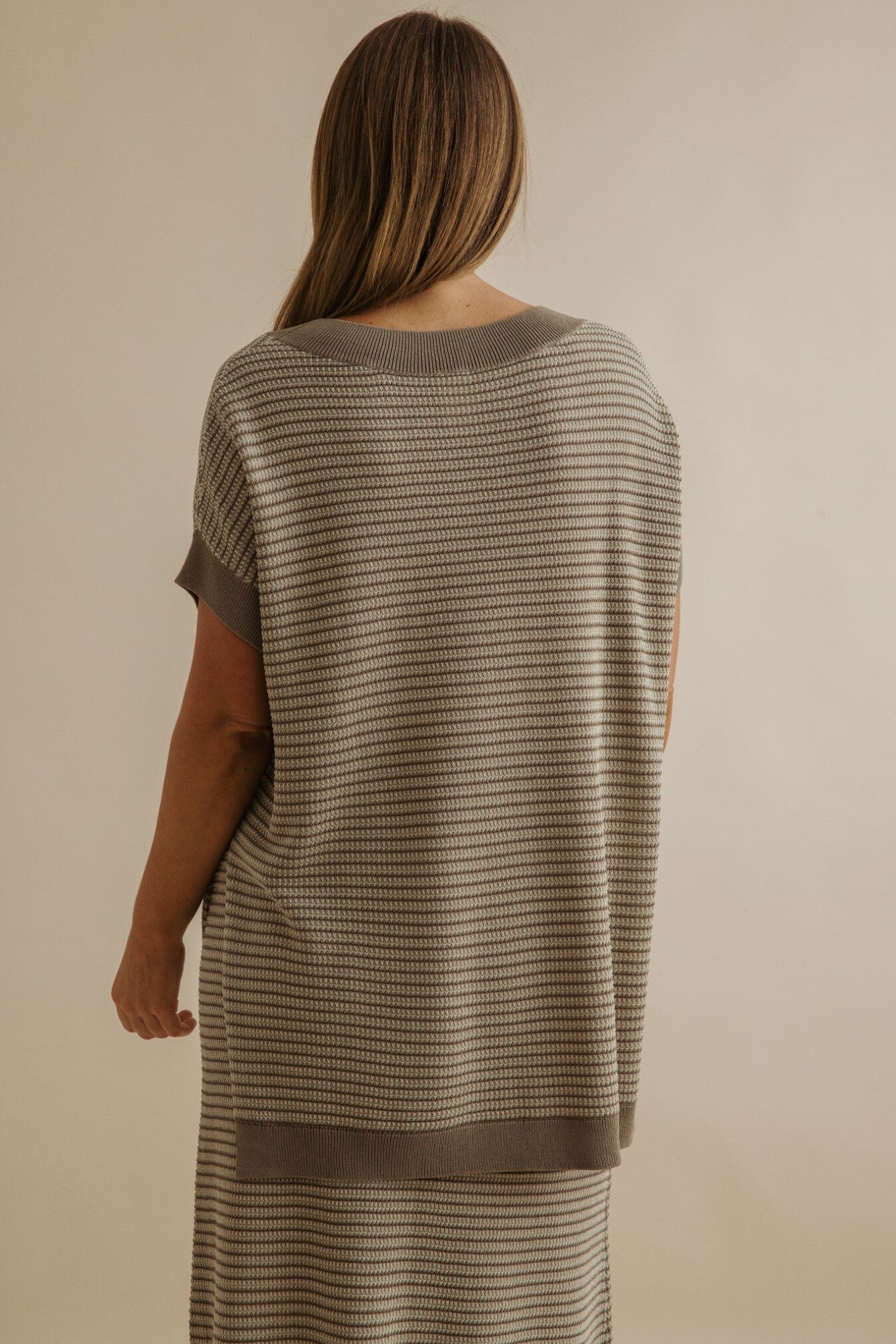 Lattice Shortsleeve Pullover Khaki x Gold