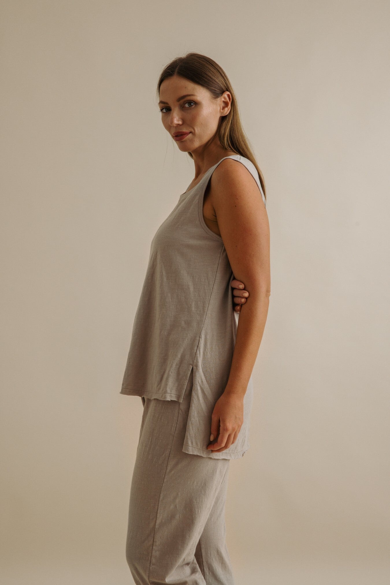 Shoreline High Low Singlet 2.0 Vintage Khaki