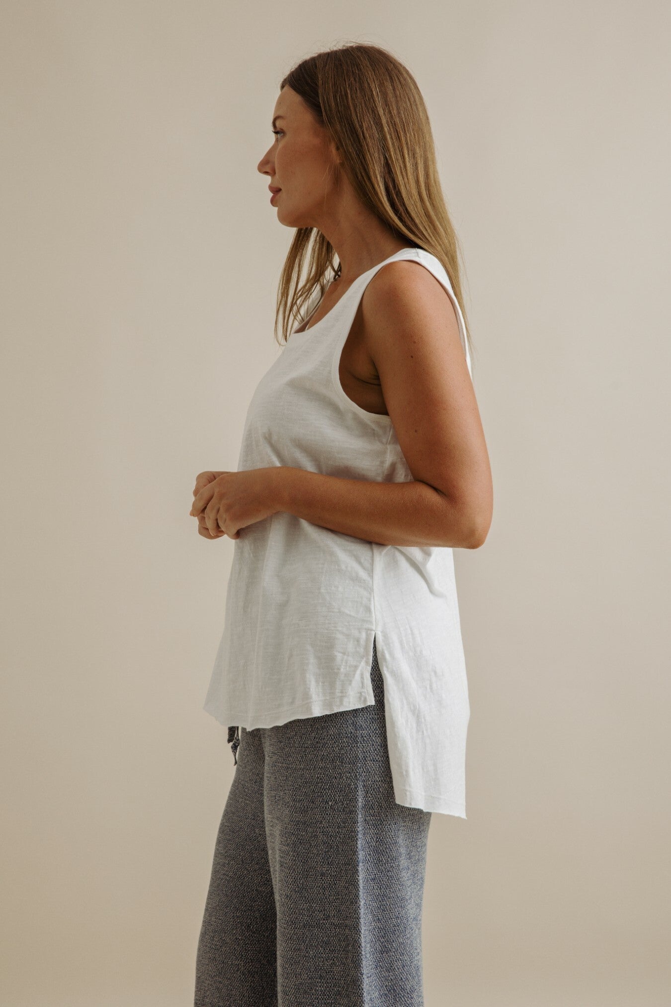 Shoreline High Low Singlet 2.0 White