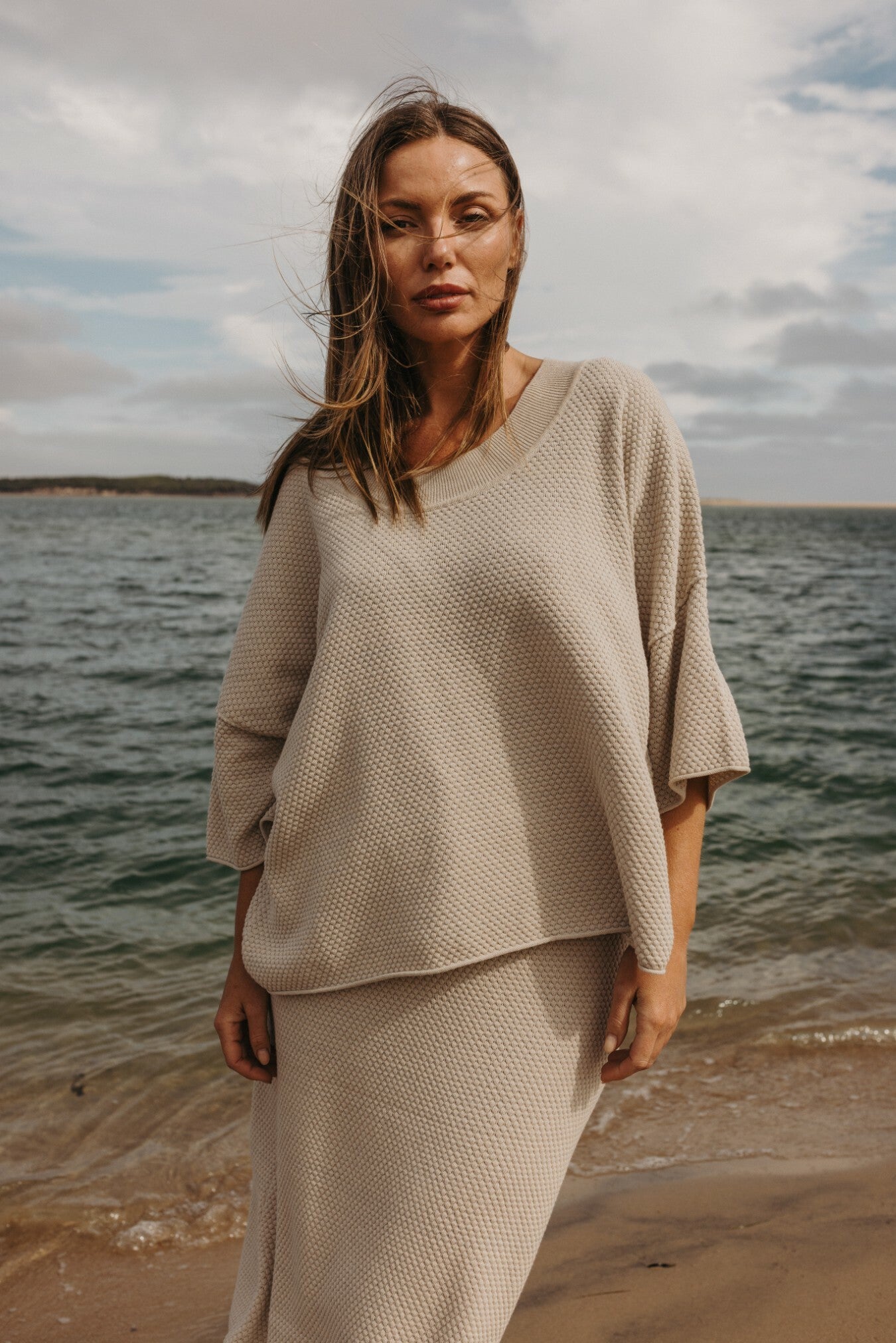 Coral Knitted Tee Pullover Sand Combo