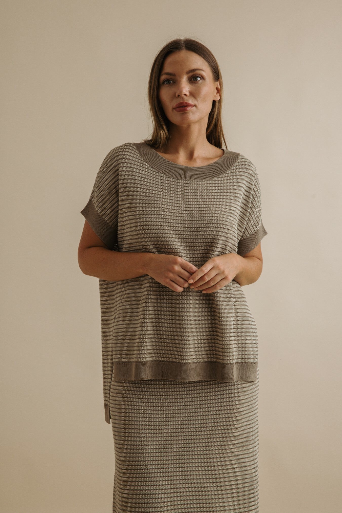 Lattice Shortsleeve Pullover Khaki x Gold