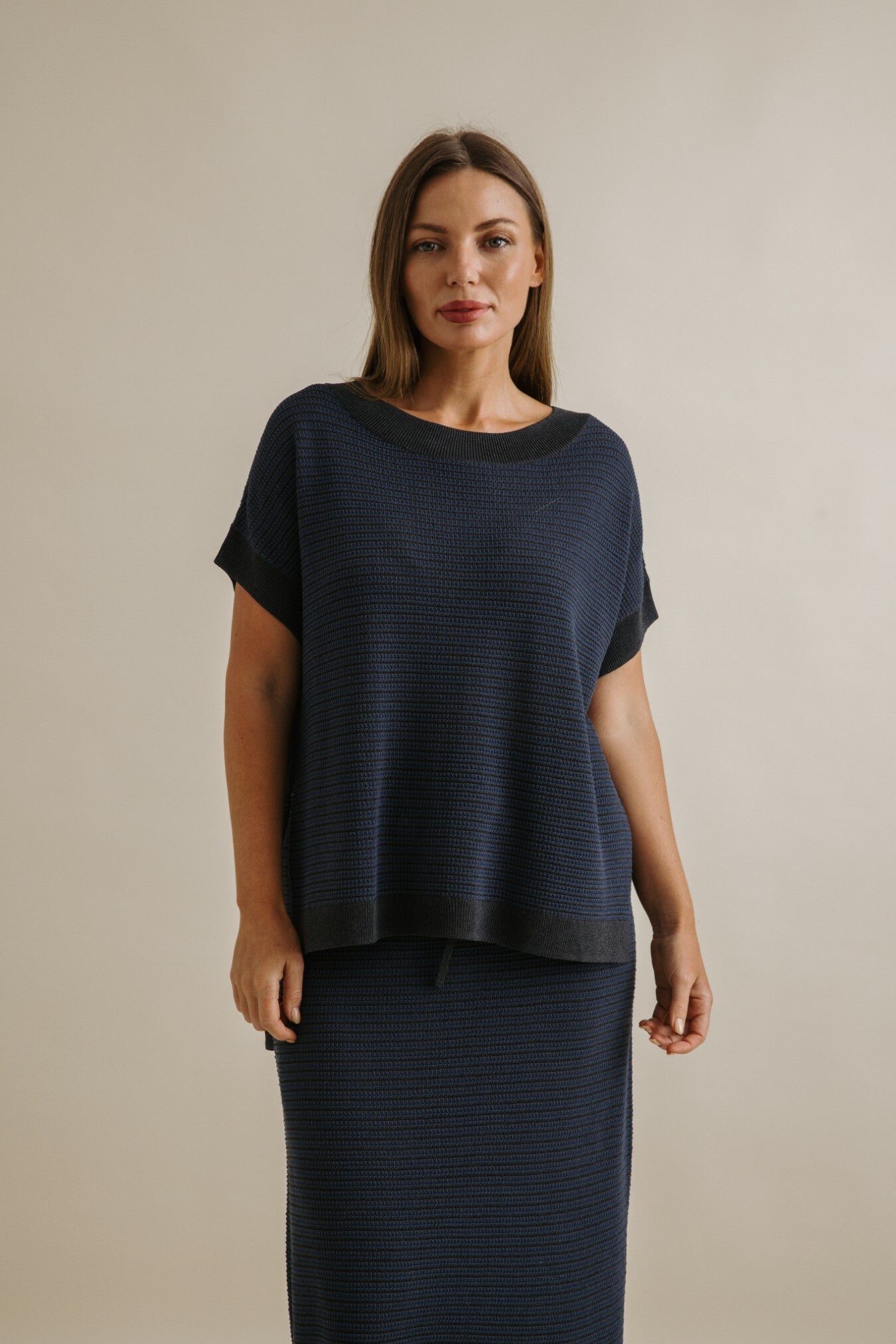 Lattice Shortsleeve Pullover Pool x Charcoal