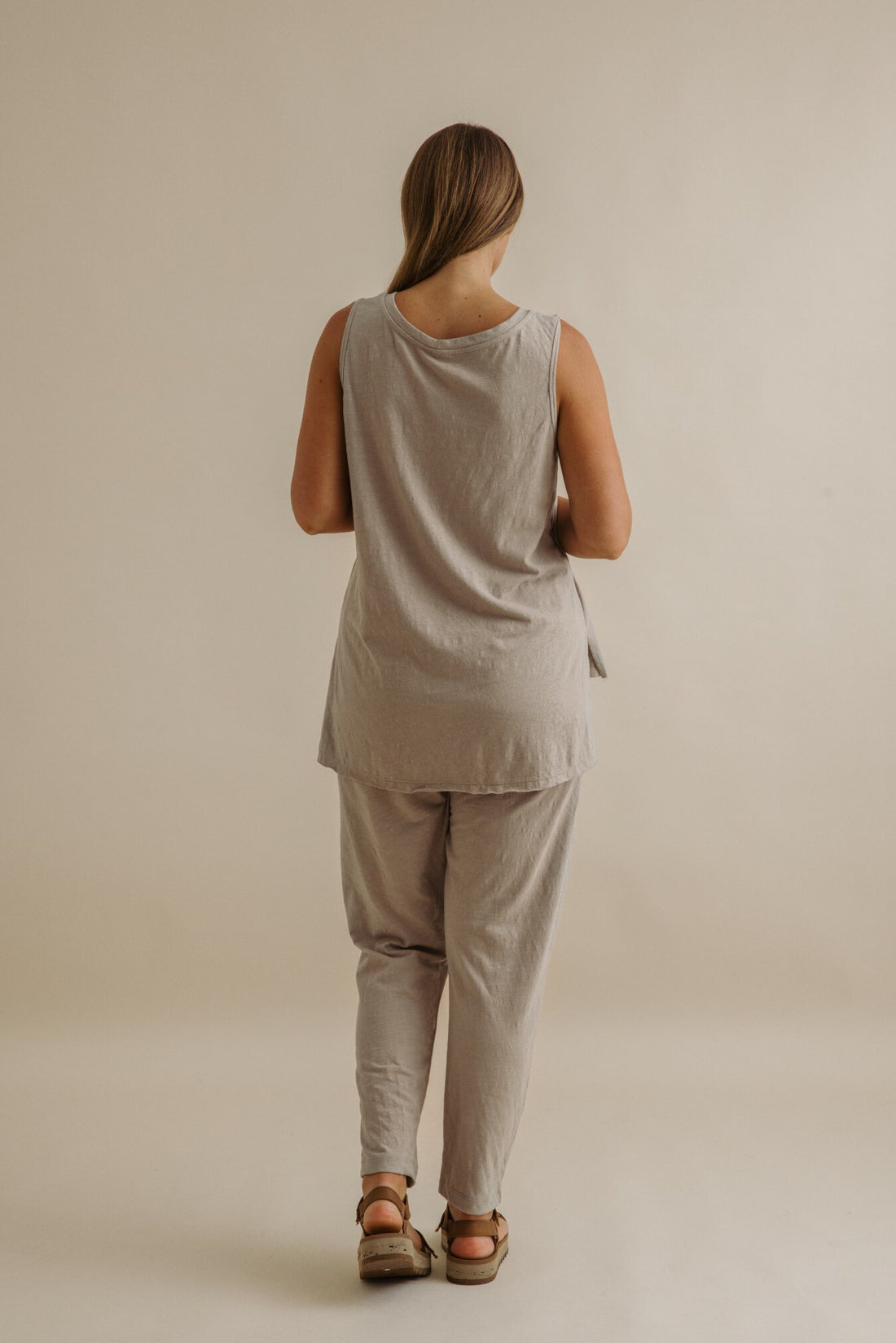 Shoreline High Low Singlet 2.0 Vintage Khaki