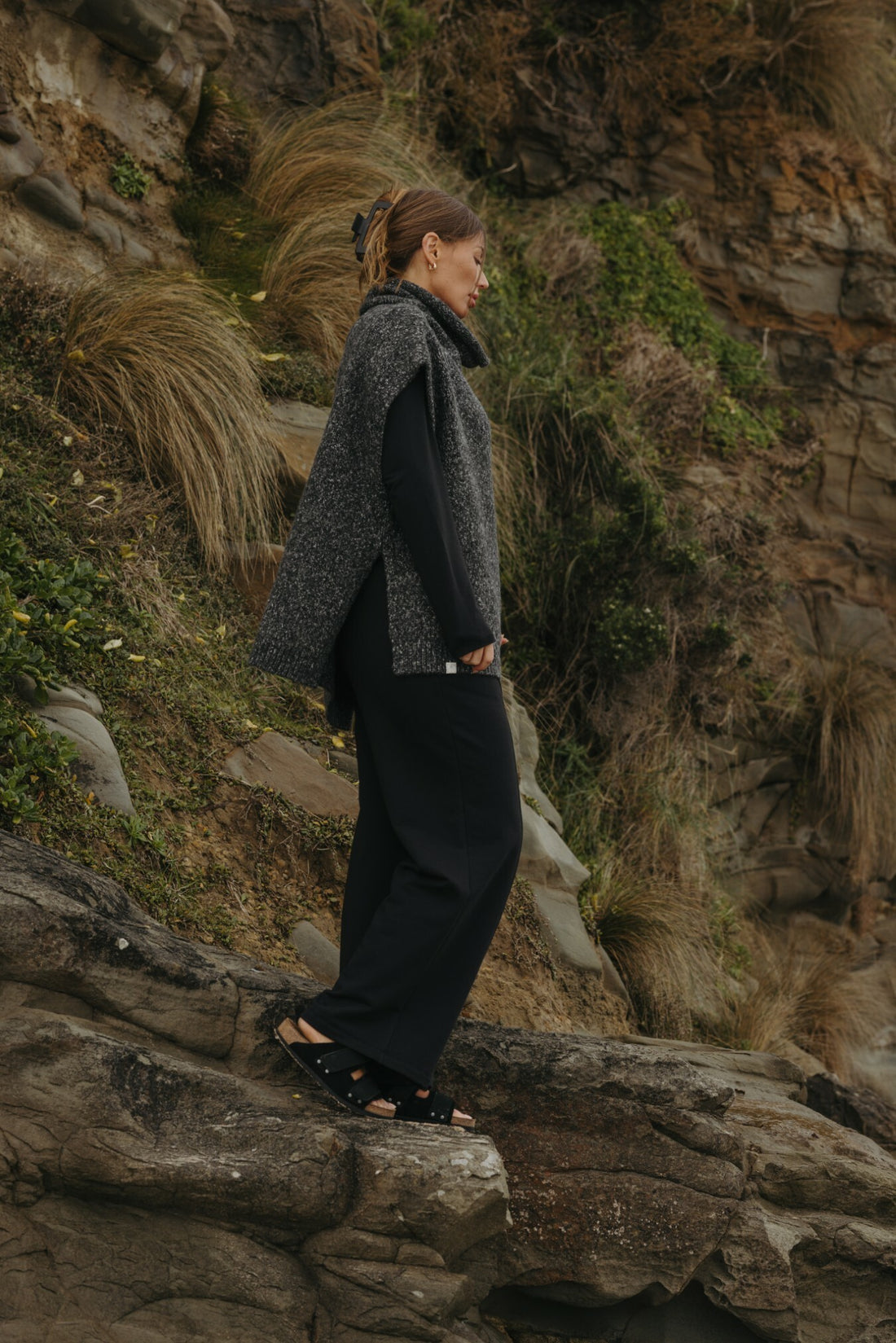 Dreams Funnel Neck Tabard Noir